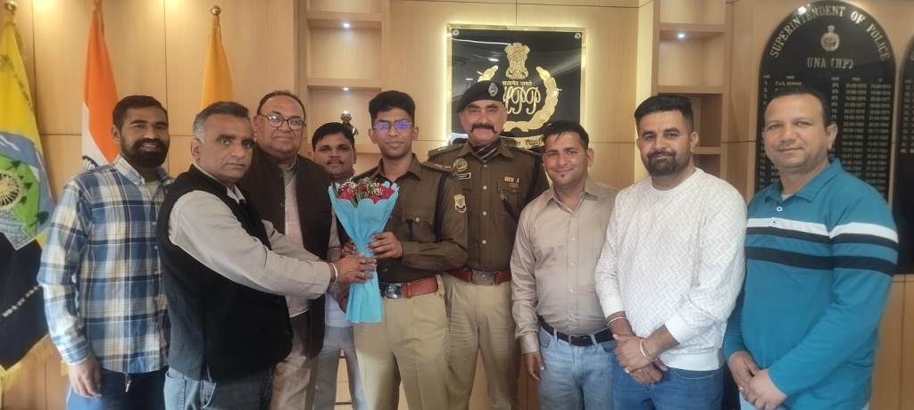 The Press Club of Haroli paid a courtesy call to the Superintendent of Police SP discussing various issues
